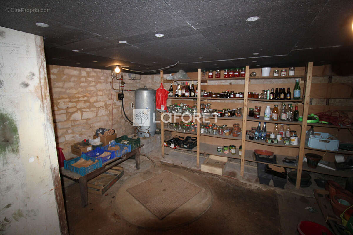 Maison à JAVERLHAC-ET-LA-CHAPELLE-SAINT-ROBERT