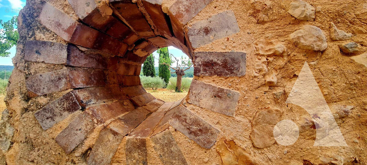 Maison à FOX-AMPHOUX