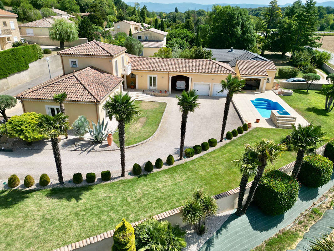 Maison à PORTES-LES-VALENCE