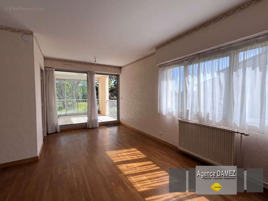 Appartement à DOURDAN