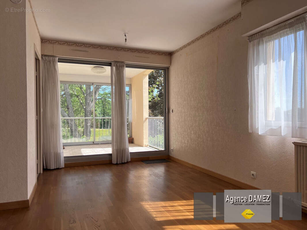 Appartement à DOURDAN