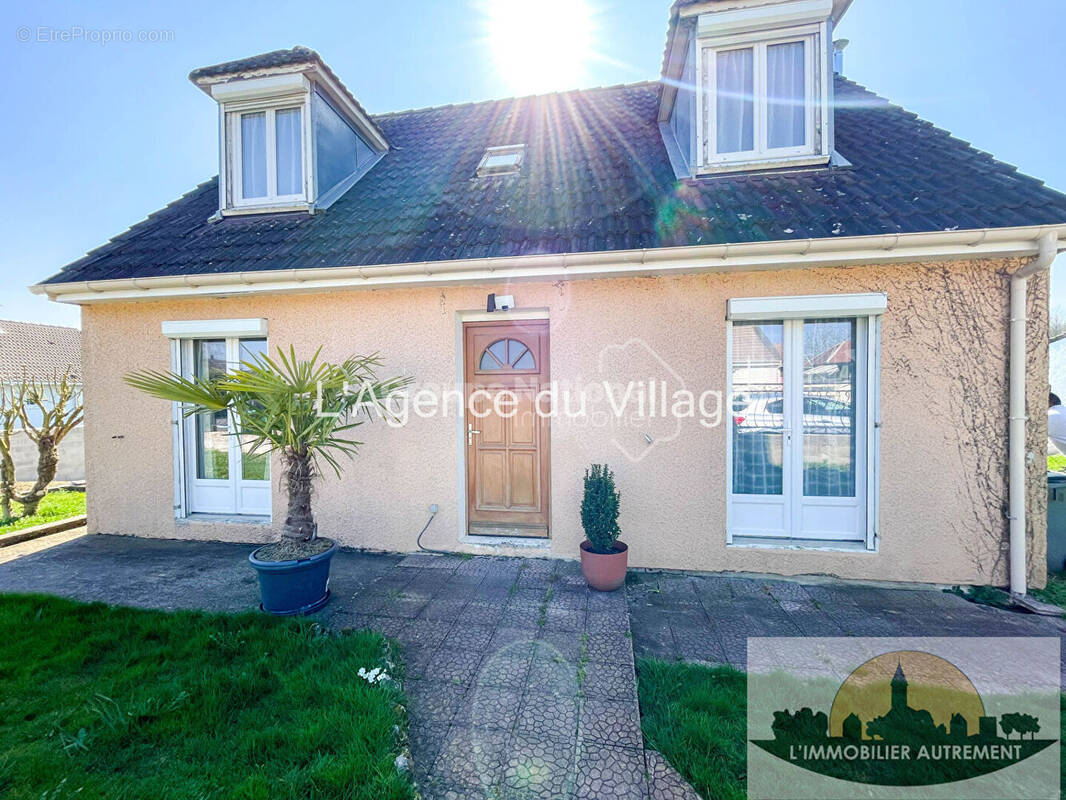 Maison à SAINT-CREPIN-IBOUVILLERS