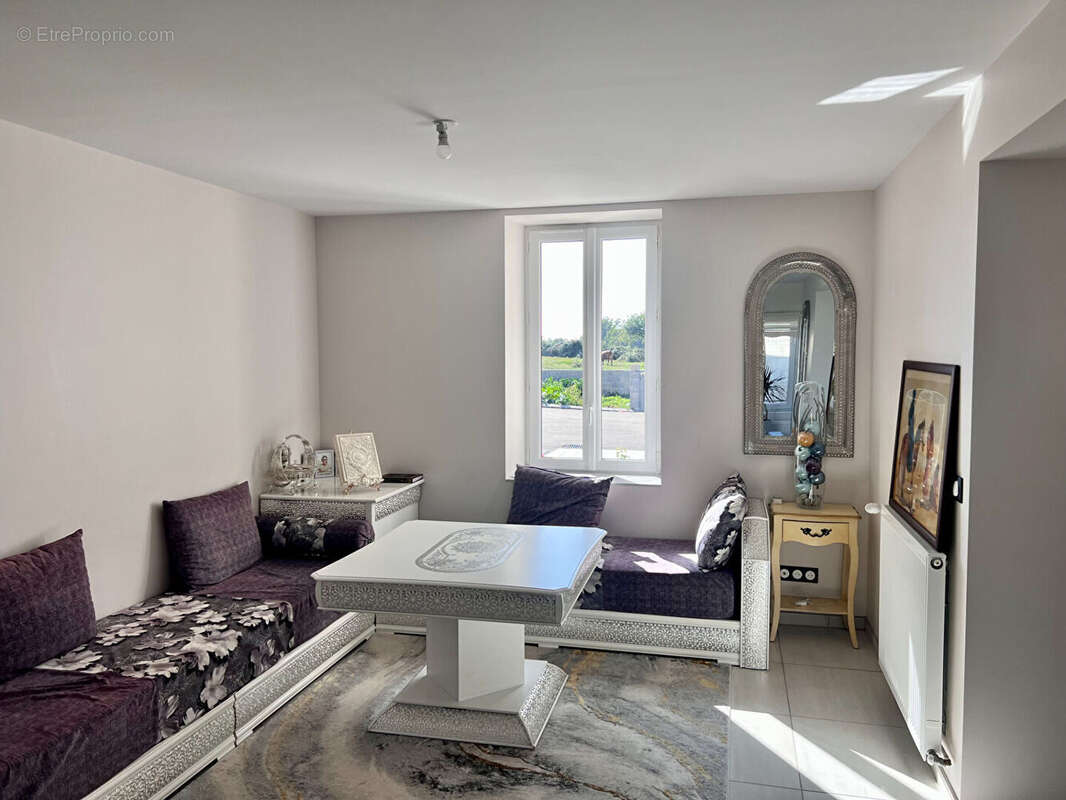 Maison à SAINT-ELOI