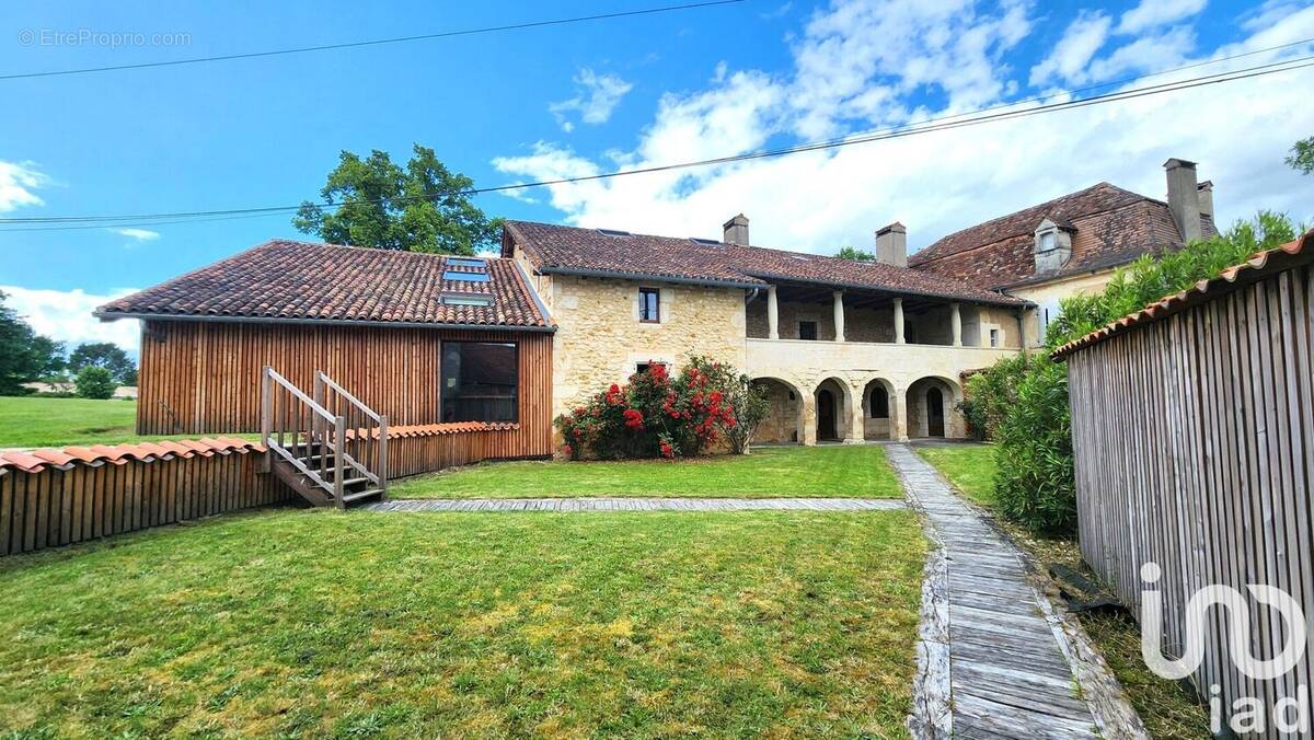 Photo 1 - Maison à JAURE