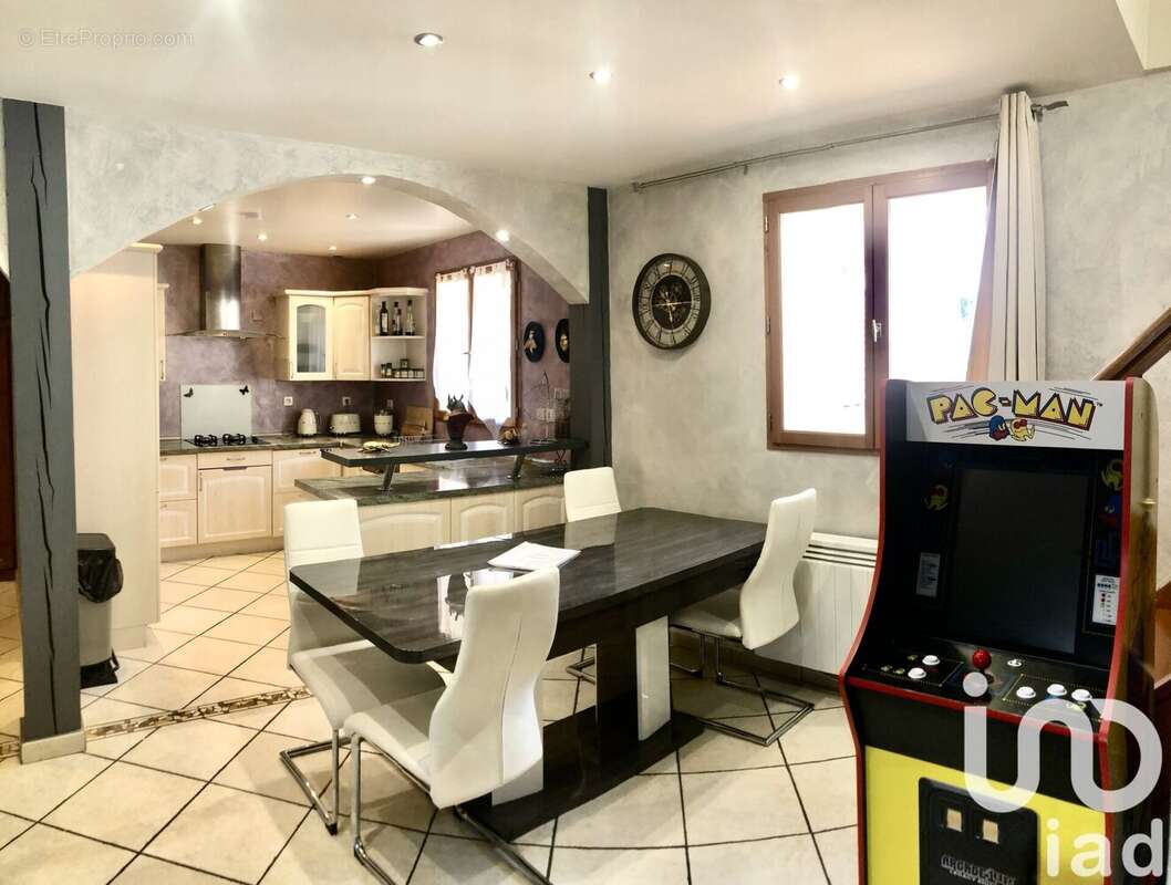 Photo 2 - Maison à BRUYERES-LE-CHATEL