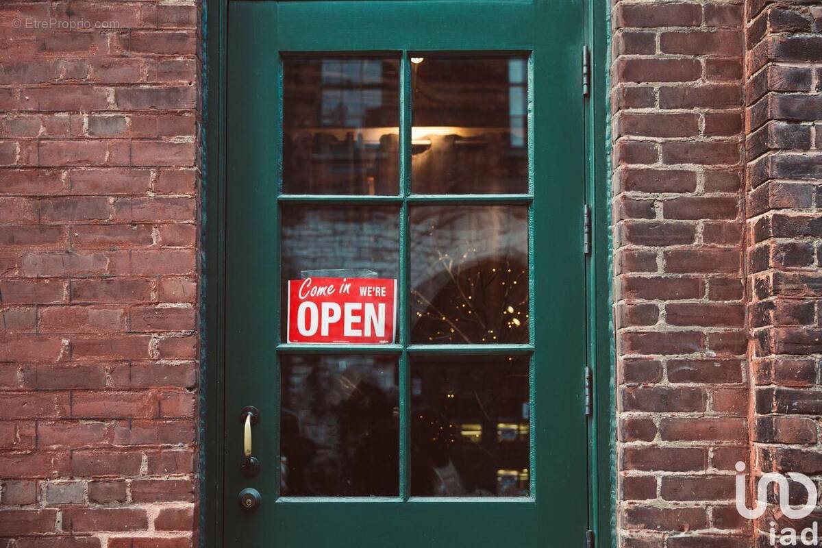 Photo 1 - Commerce à ANGERS