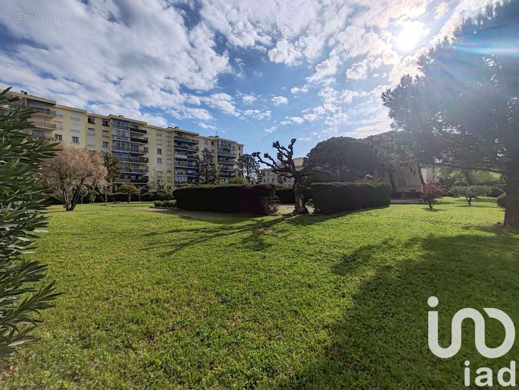 Photo 3 - Appartement à FREJUS