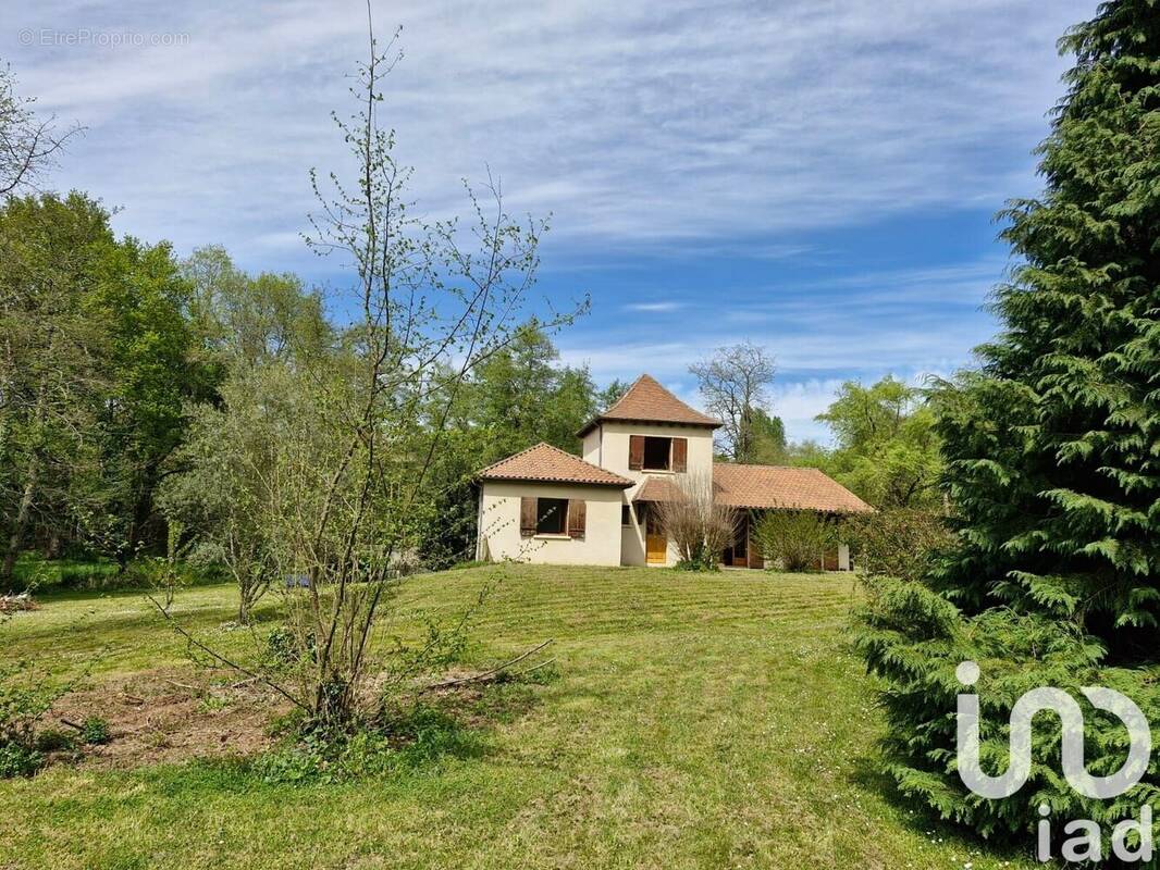 Photo 1 - Maison à LAMOTHE-MONTRAVEL