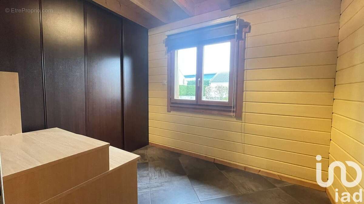 Photo 8 - Maison à COSNES-ET-ROMAIN