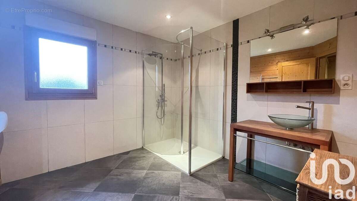 Photo 9 - Maison à COSNES-ET-ROMAIN