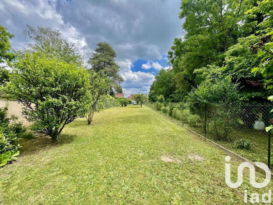 Photo 2 - Terrain à CERNY