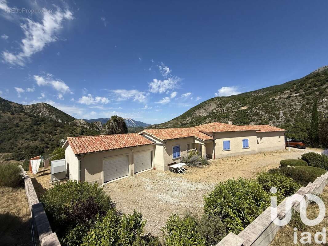 Photo 2 - Maison à BARRET-DE-LIOURE