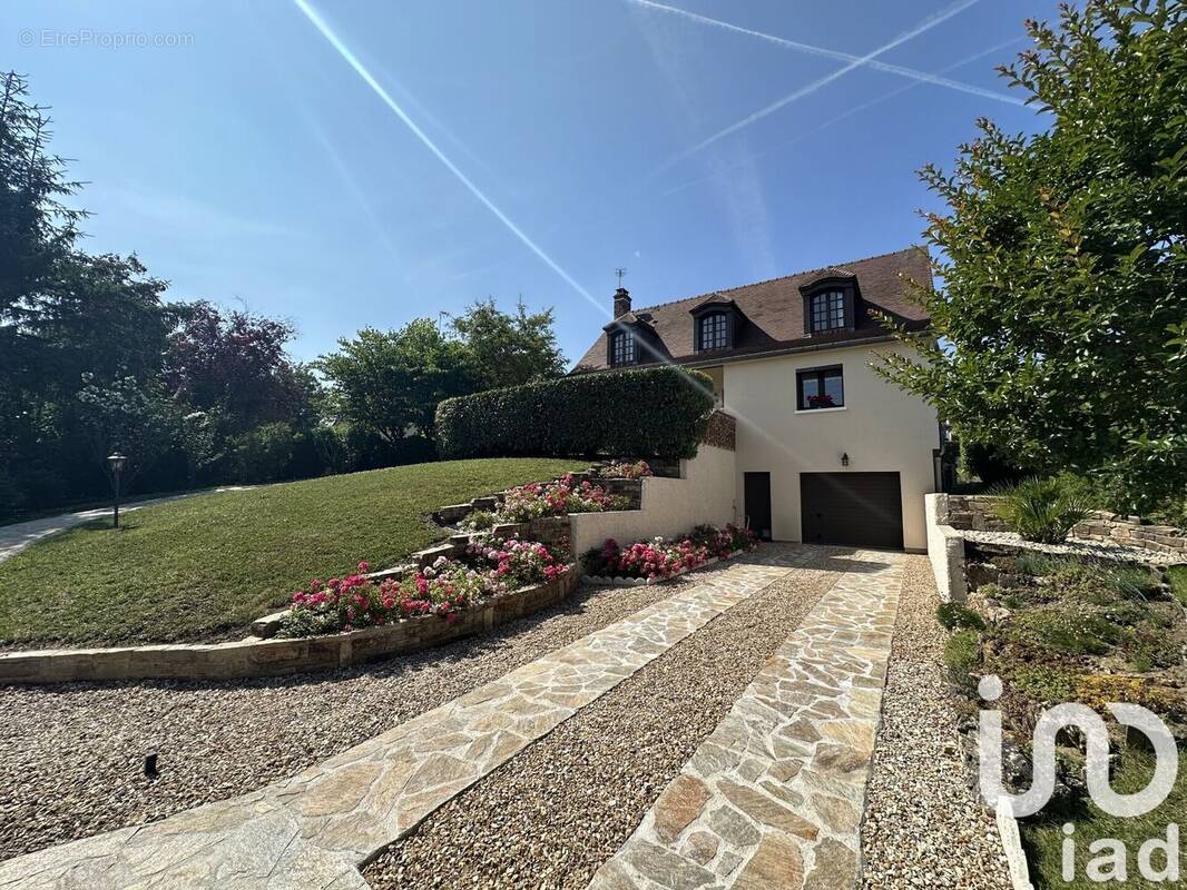 Photo 1 - Maison à VILLECRESNES