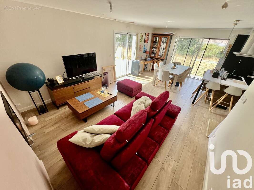 Photo 2 - Maison à GROSBREUIL