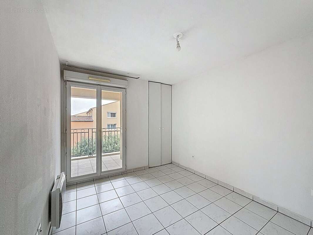 Photo 6 - Appartement à PUGET-SUR-ARGENS