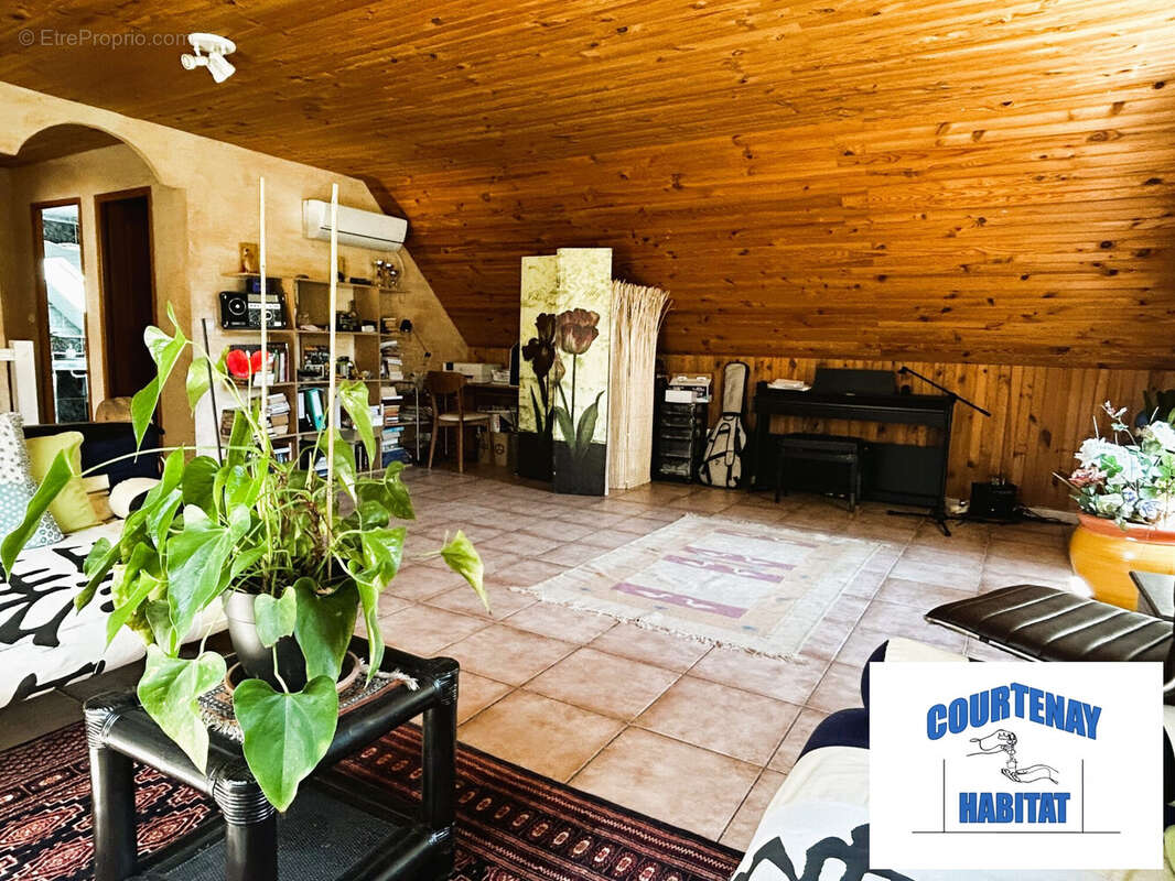 Maison à COURTENAY