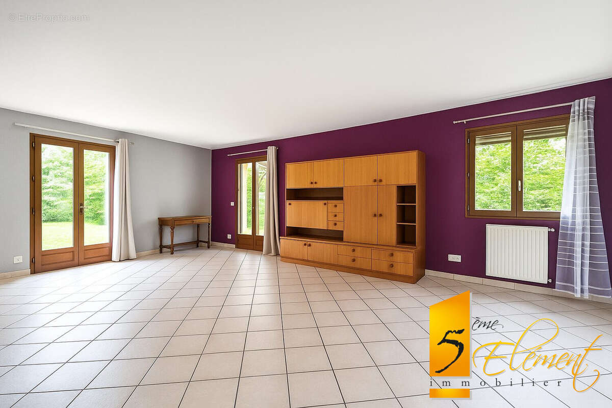 Maison à RILLIEUX-LA-PAPE