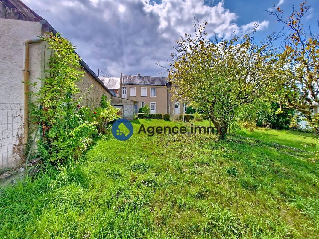 Maison à CHATEAU-LA-VALLIERE