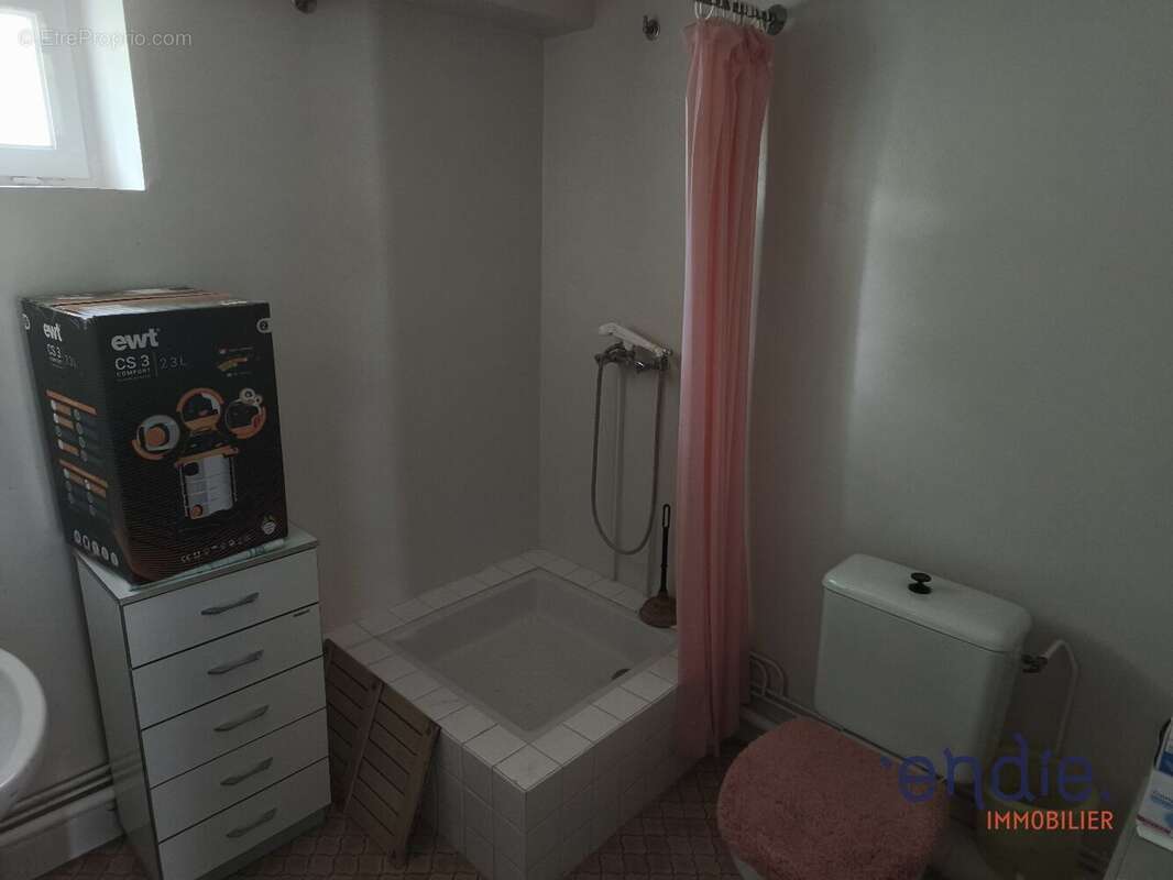 Maison à COSNE-D&#039;ALLIER