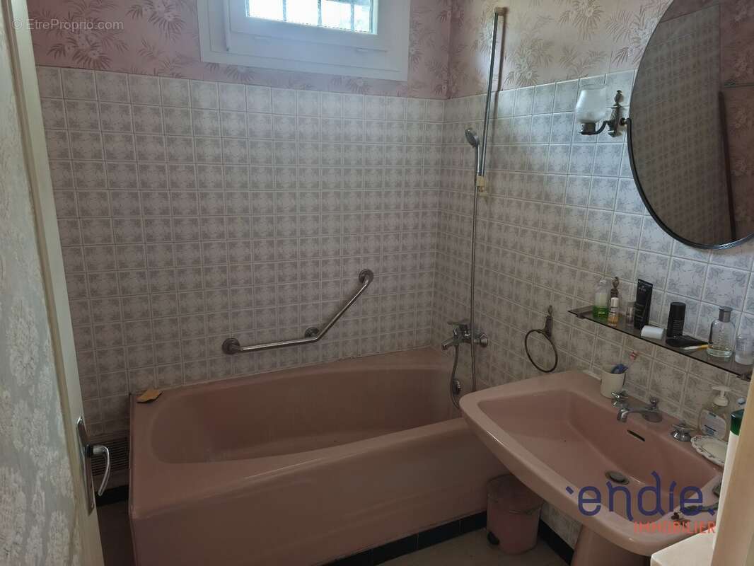 Maison à COSNE-D&#039;ALLIER