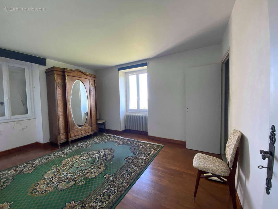 Maison à SAINT-AULAIRE