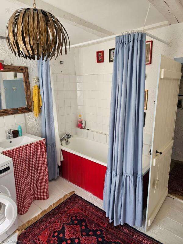 Maison à NANTEUIL-EN-VALLEE