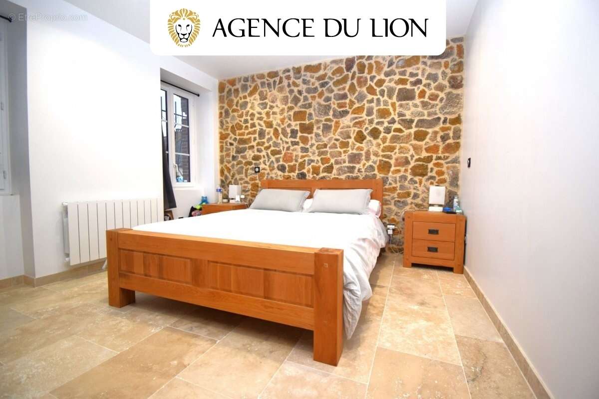 Maison à VERT-EN-DROUAIS