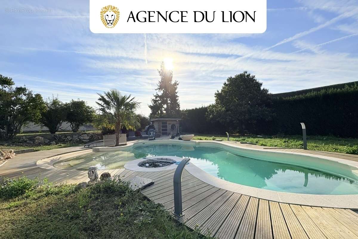 Maison à VERT-EN-DROUAIS