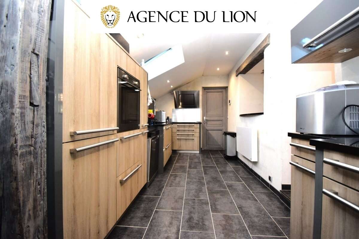 Maison à VERT-EN-DROUAIS