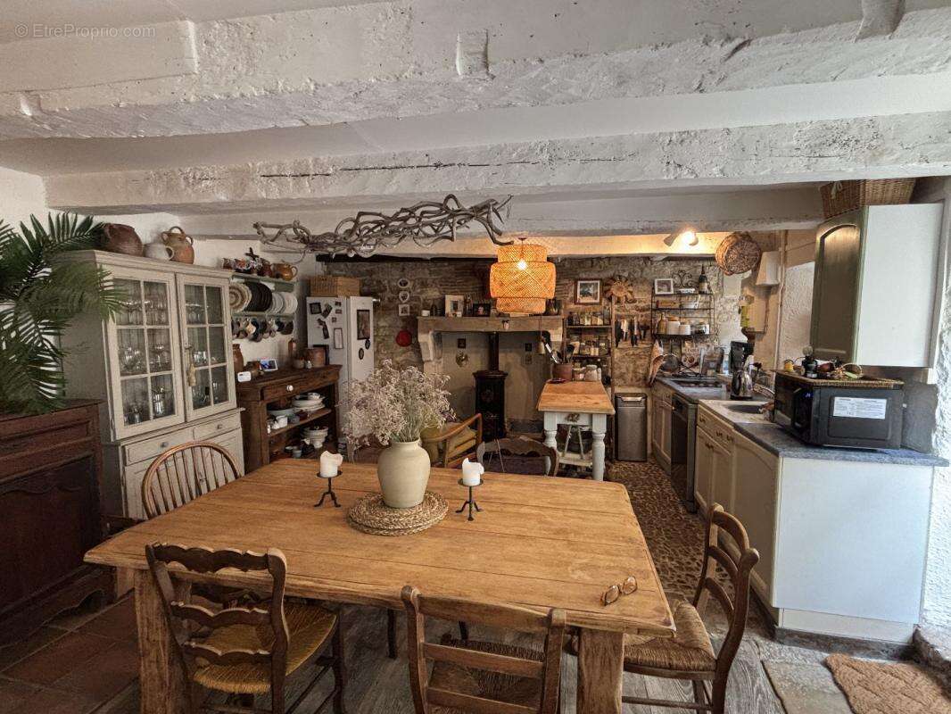 Maison à NANTEUIL-EN-VALLEE