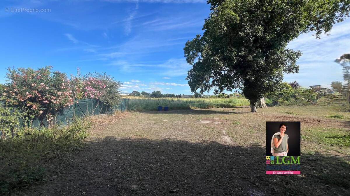 Maison à SAINT-HILAIRE-DE-BRETHMAS