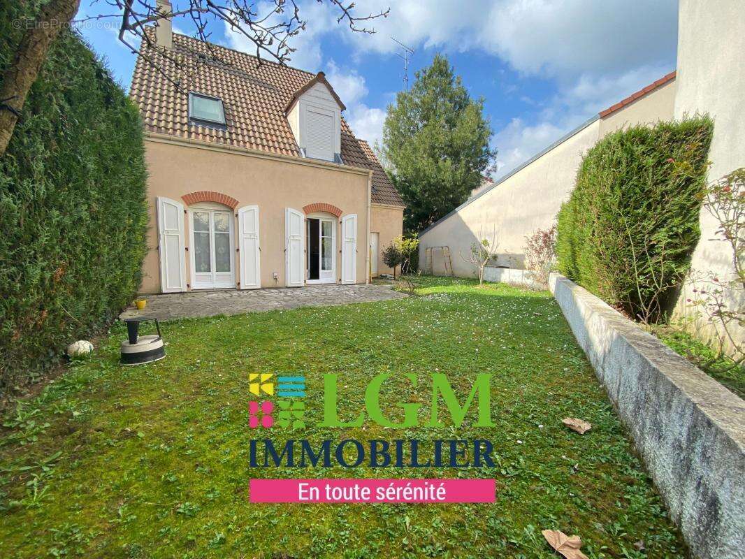 Maison à SAINT-BRICE-SOUS-FORET