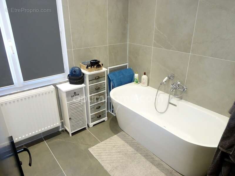 Maison à BELLOY-EN-FRANCE