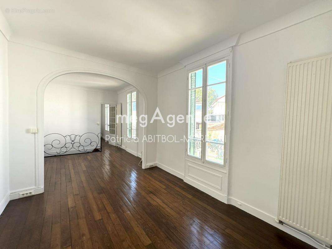 Maison à BONNEUIL-SUR-MARNE