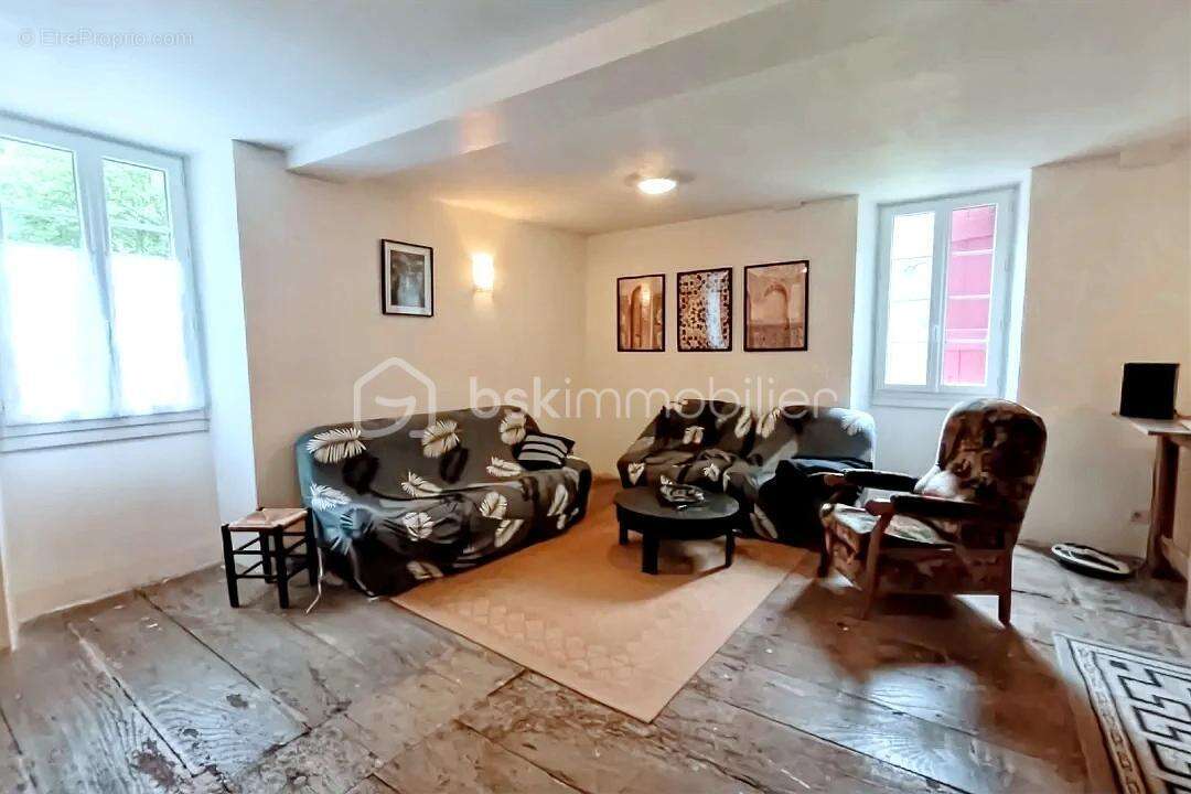 Maison à CETTE-EYGUN