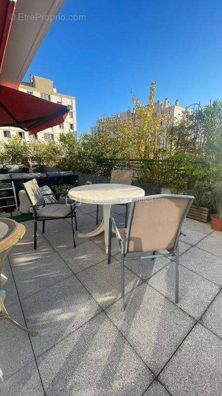 Appartement à MARSEILLE-9E