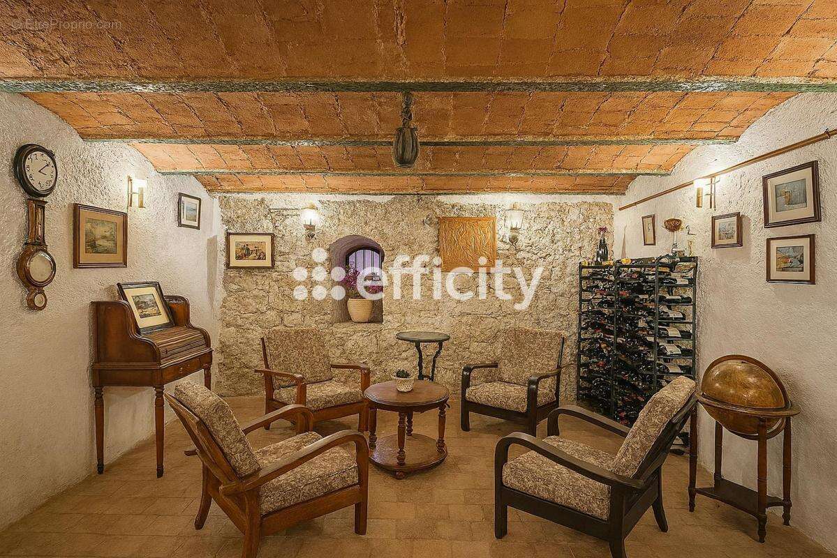 Maison à MARSEILLE-8E