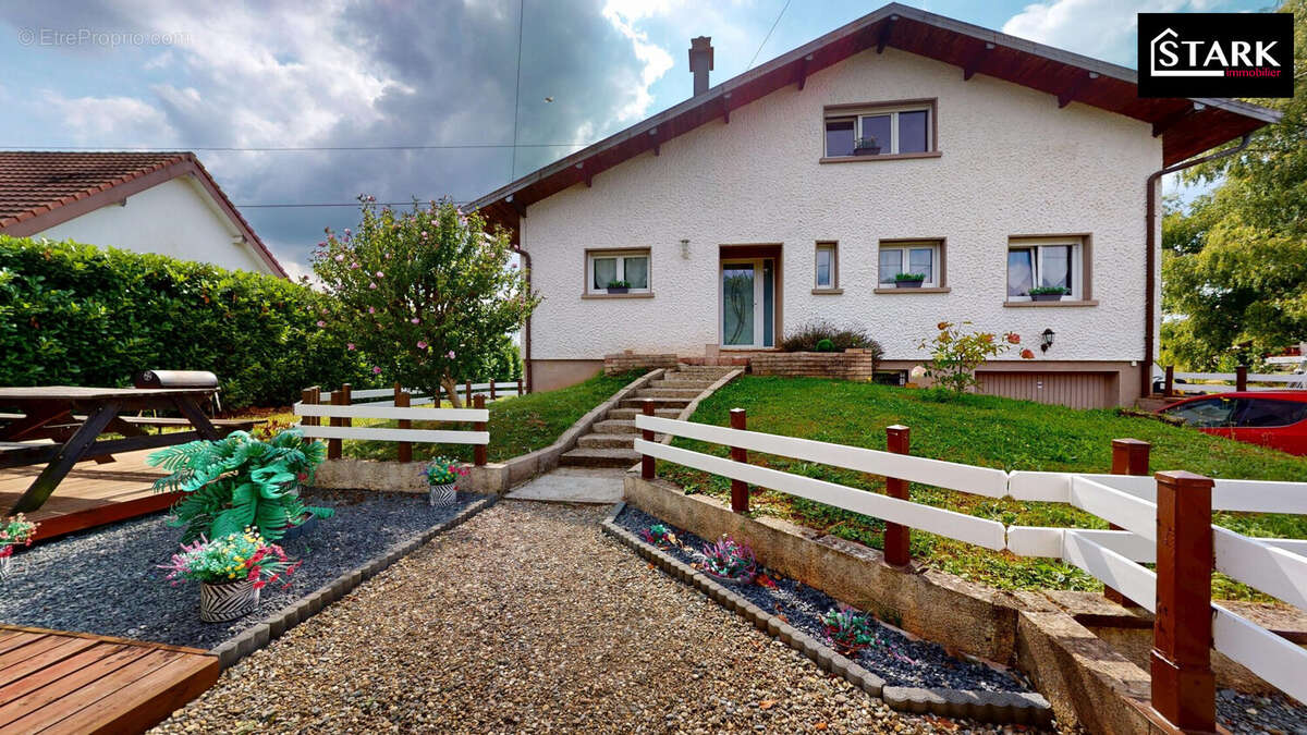 Maison à CHALONVILLARS