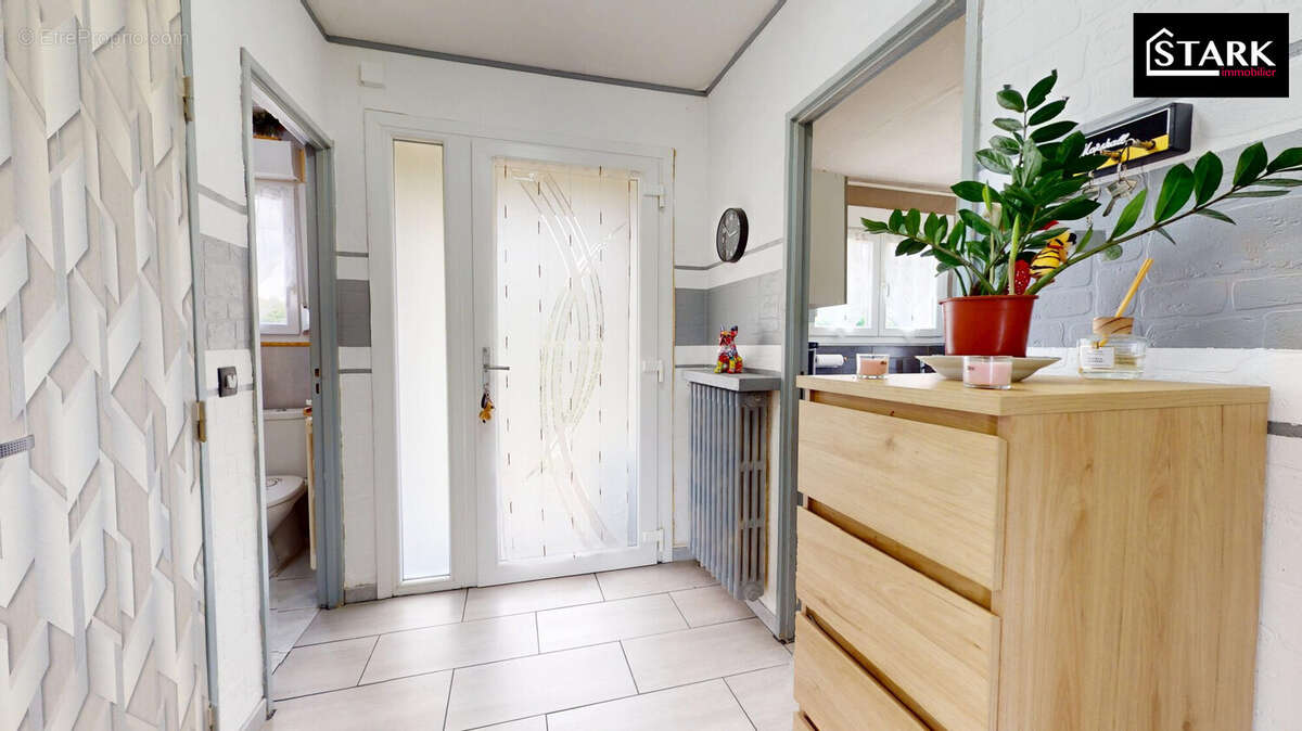 Maison à CHALONVILLARS