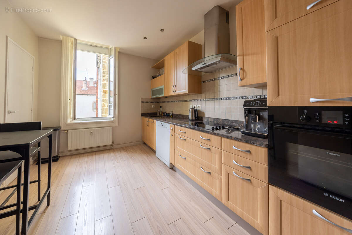 Appartement à SAINT-ETIENNE