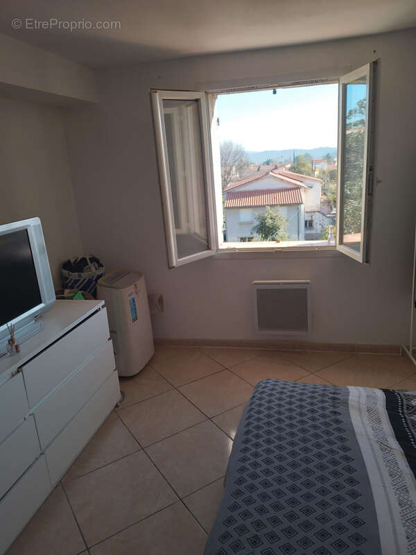 Appartement à CUERS