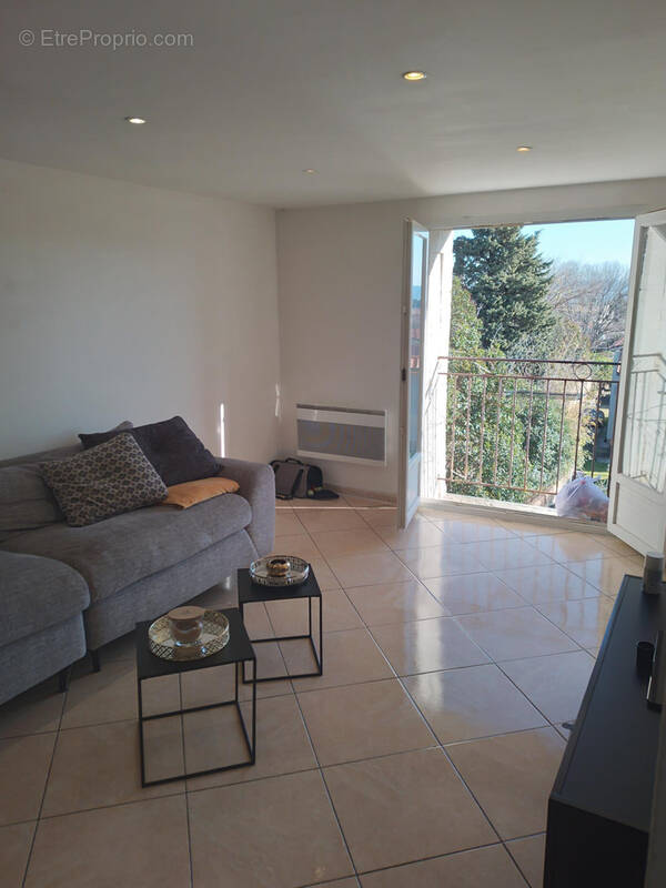 Appartement à CUERS