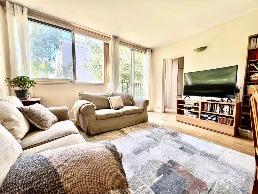 Appartement à JOUY-EN-JOSAS