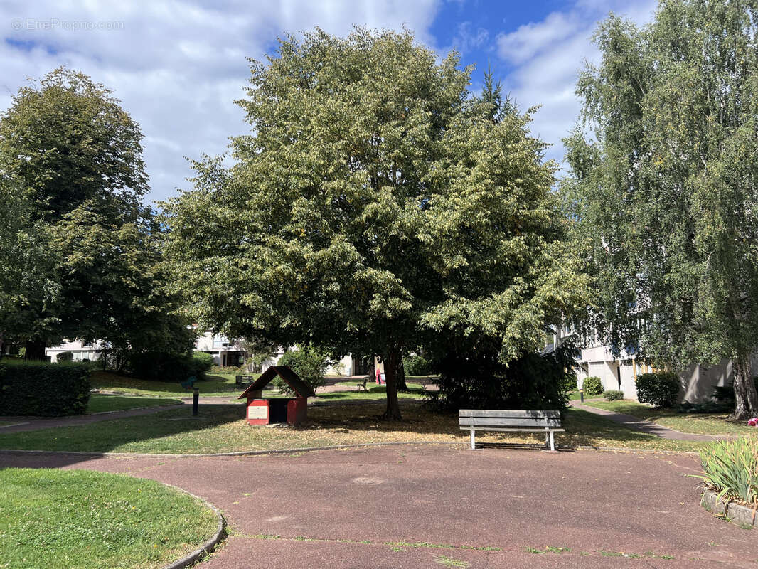 Appartement à JOUY-EN-JOSAS