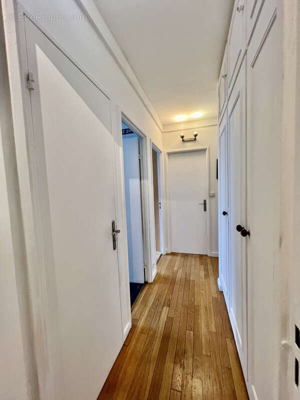 Appartement à JOUY-EN-JOSAS