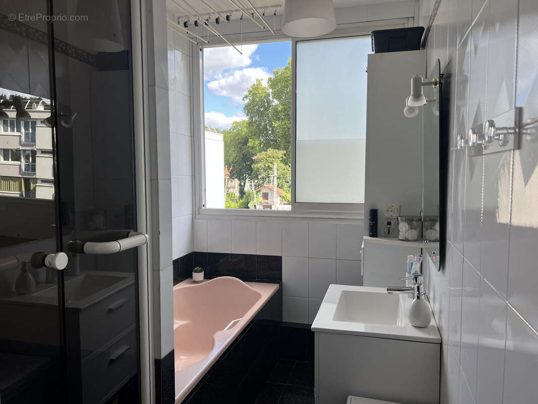 Appartement à JOUY-EN-JOSAS