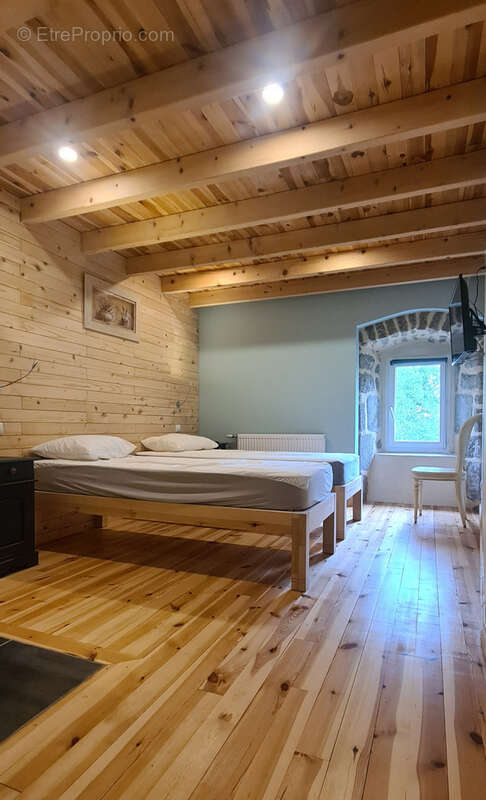 Maison à SAINT-AGREVE