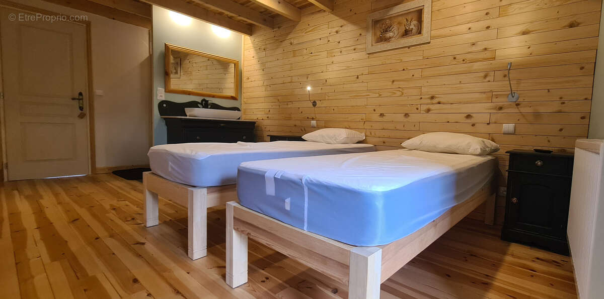 Maison à SAINT-AGREVE