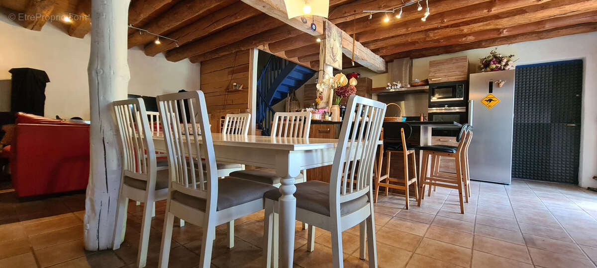 Maison à SAINT-AGREVE