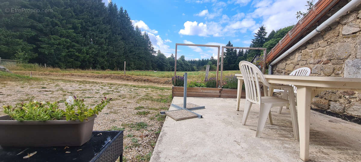 Maison à SAINT-AGREVE